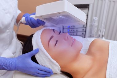 Что такое лампа Вуда, и как она работает