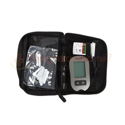 Глюкометр Акку-Чек Перформа + тест полоски в сумке